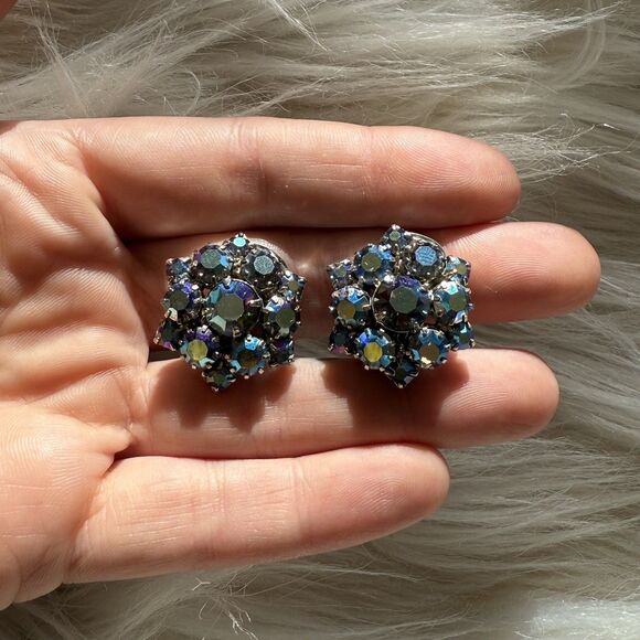 Vintage Aurora Borealis AB Rhinestone Clip Earrings Blue Flower Cluster Star - Picture 7 of 9